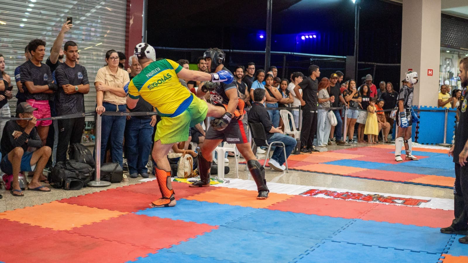Zé Batista em combate no evento